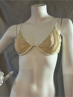 Zaful Cream Ruched Underwire Bikini Top